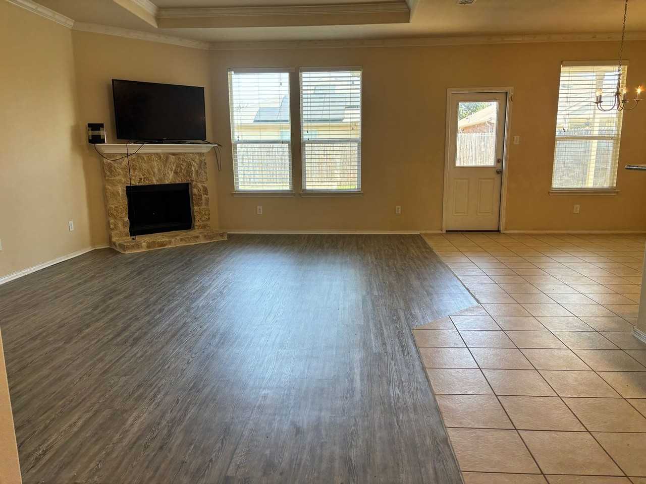 7509 Berrenda Dr - Photo 4 of 6