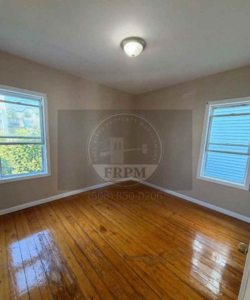 119 Tremont St #1R - Photo 7 of 10