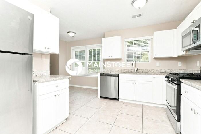939 Longbranch Ln - Photo 5 of 17