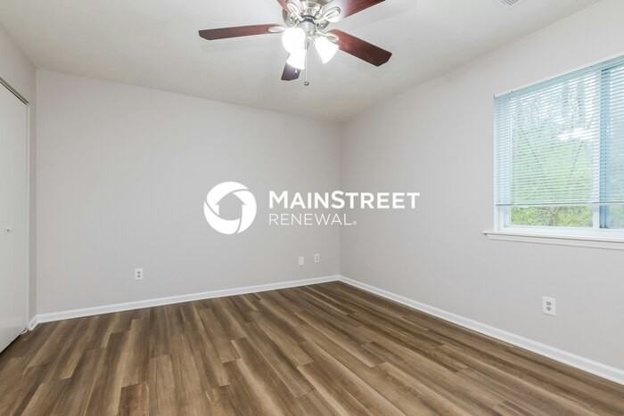 1849 Vauxhall Dr - Photo 6 of 16