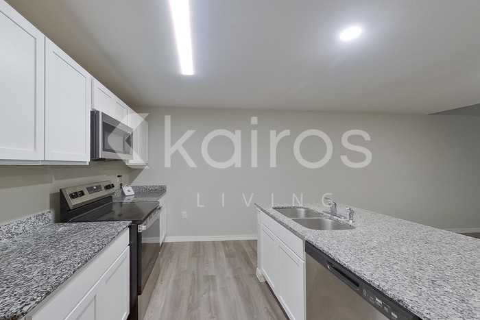 9143 Aegean Cir - Photo 7 of 24