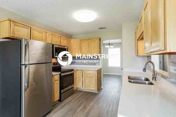 2944 Whirlaway Ct - Photo 4 of 18