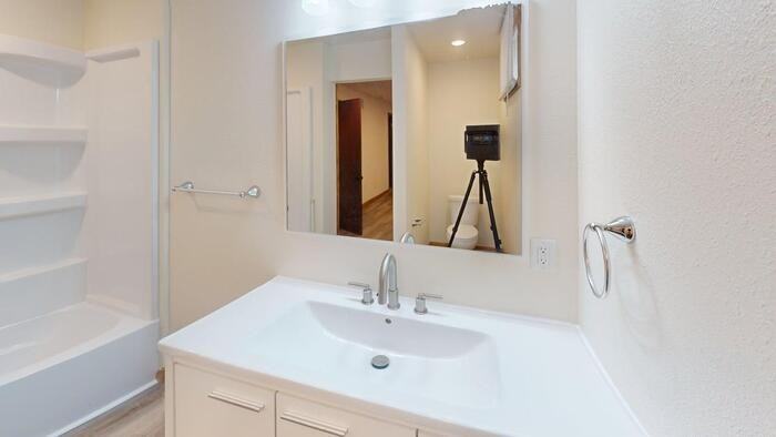 730 N 20th St - Photo 3 of 14