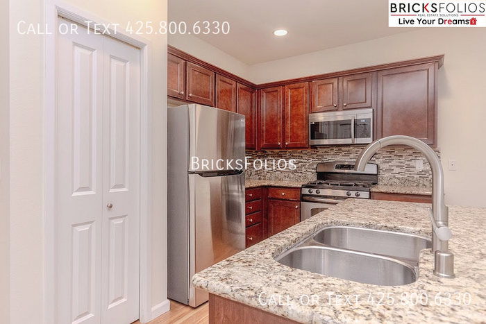 18325 31st Ave Se - Photo 5 of 32