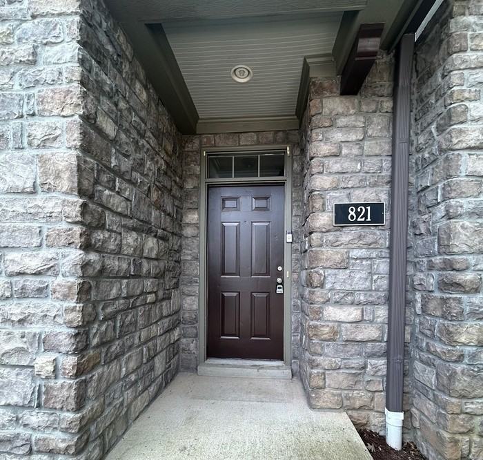 821 S Douglas Ave - Photo 2 of 17