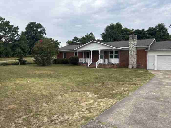 174 Richardson Cir - Photo 2 of 18