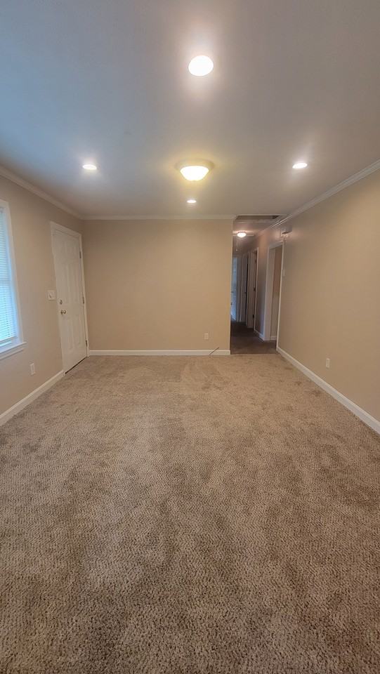 174 Richardson Cir - Photo 4 of 18