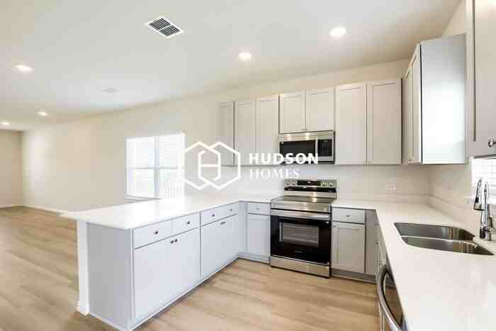 1224 Richards Ranch Rd - Photo 3 of 12