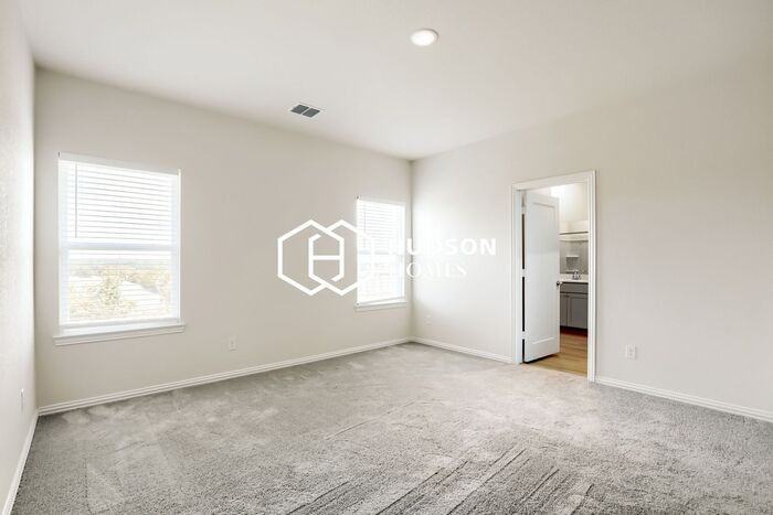 1224 Richards Ranch Rd - Photo 4 of 12
