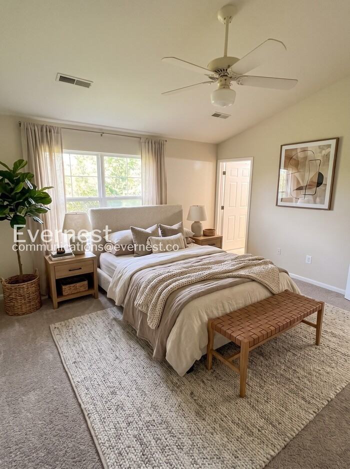 13422 Burrough Farm Dr - Photo 3 of 24