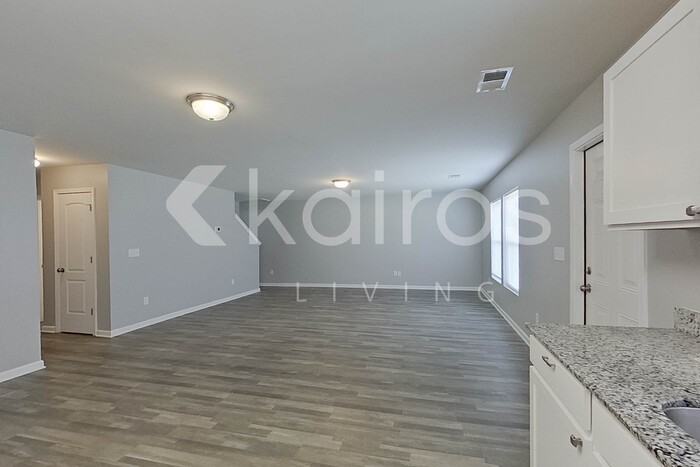 480 Wagon Trl - Photo 7 of 28