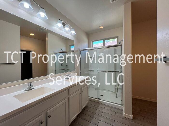4229 W Coles Rd - Photo 6 of 10