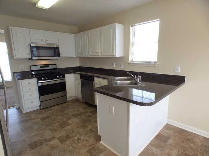 4033 Rhinehart Ct - Photo 4 of 36