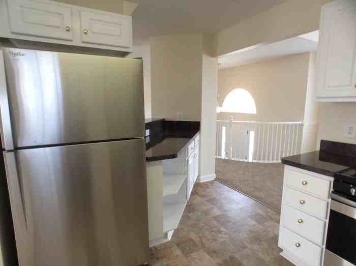 4033 Rhinehart Ct - Photo 6 of 36