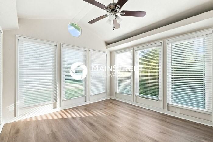 710 Wayside Dr - Photo 7 of 19