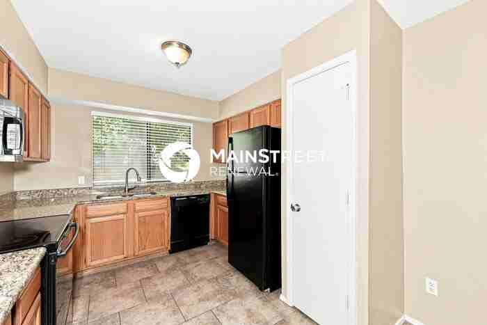 4413 Lorraine Ave - Photo 6 of 18