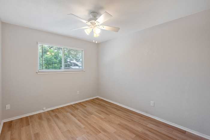 9005 Curlew Dr - Photo 7 of 15