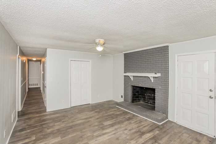 601 Wilmette Rd - Photo 3 of 10