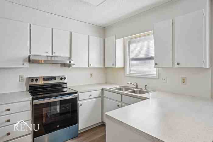 1124 Bethabara Hills Ct - Photo 3 of 50