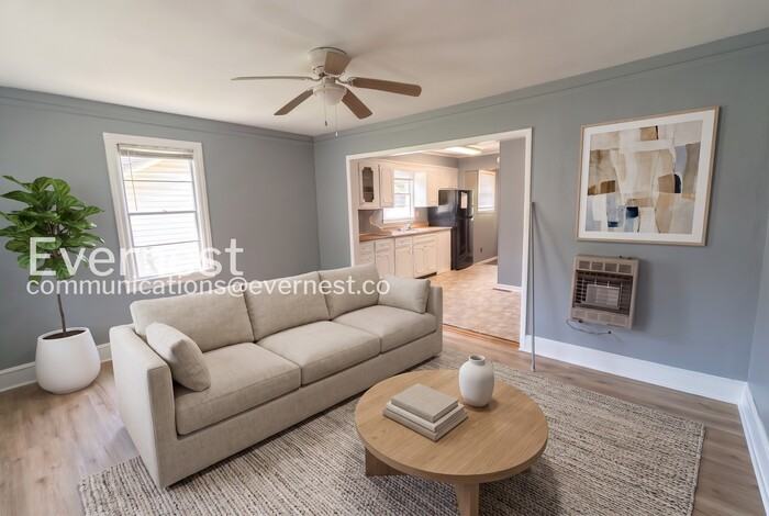 3611 Georgia Ave - Photo 2 of 16