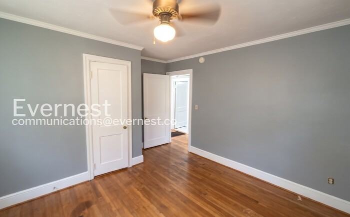 3611 Georgia Ave - Photo 7 of 16