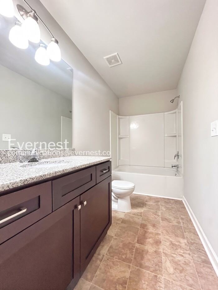 1598 Iris Walk - Photo 6 of 23