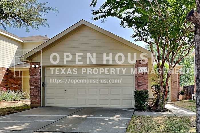 2729 Mountain Lion Dr