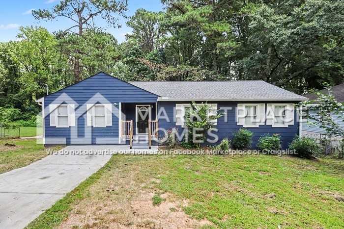 2954 Hapeville Rd Sw - Photo 3 of 27