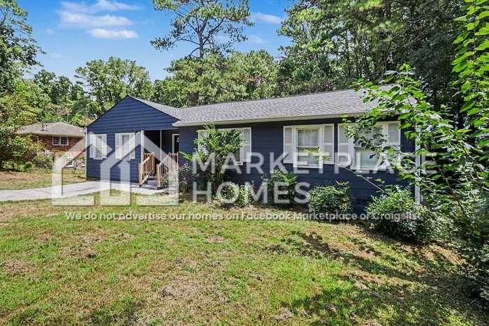 2954 Hapeville Rd Sw - Photo 5 of 27