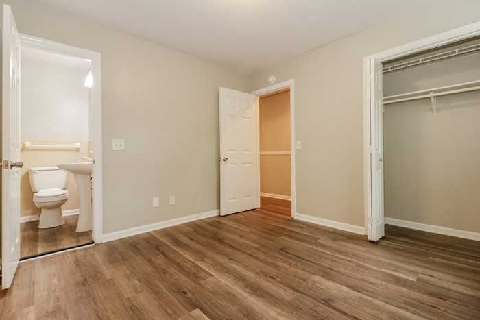510 Golf Rd - Photo 6 of 11
