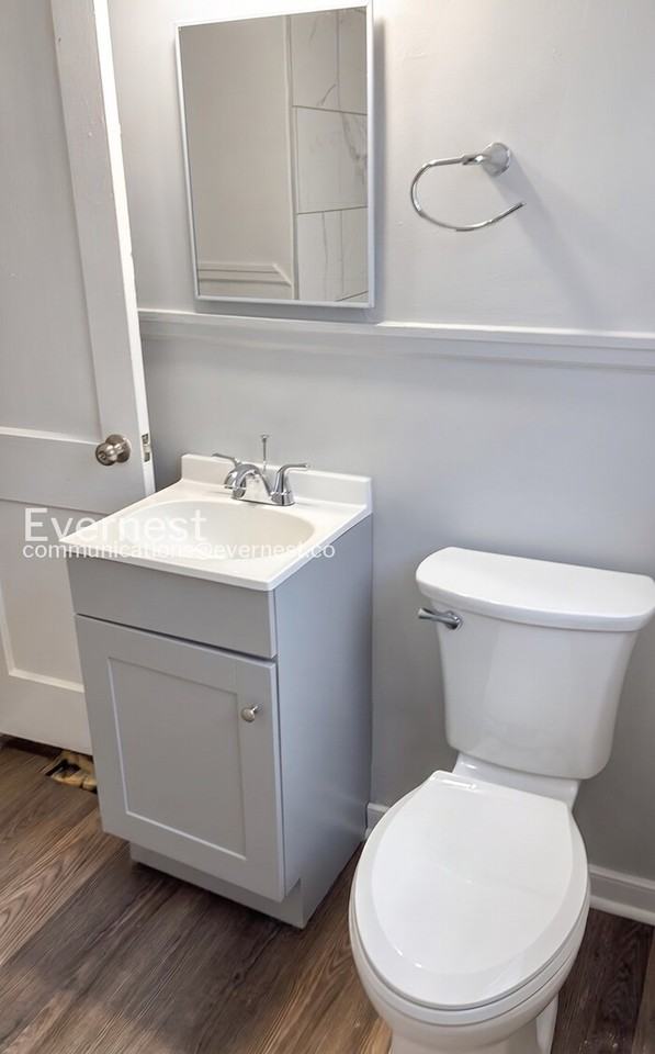 1903 Hobson Ln - Photo 6 of 18