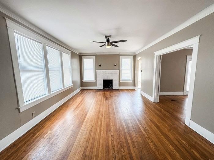 1659 Jackson Ave - Photo 3 of 11
