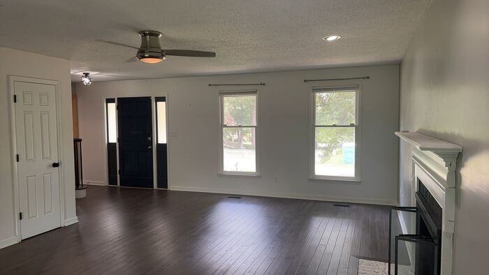 2816 Wilkshire Dr - Photo 2 of 31