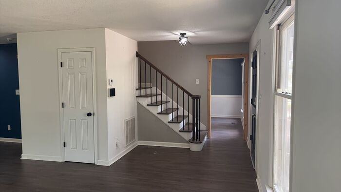 2816 Wilkshire Dr - Photo 4 of 31