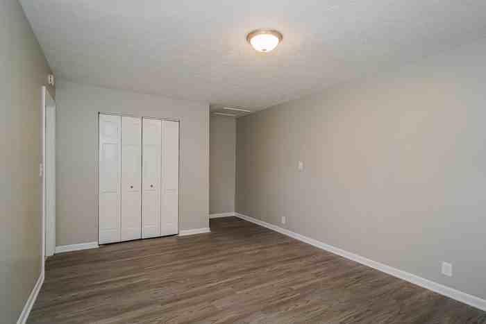 5219 Heathwood Dr - Photo 6 of 10