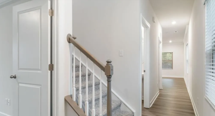 422 Nixon Rd - Photo 5 of 8