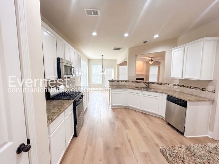 2096 Stoney Chase Dr - Photo 7 of 29