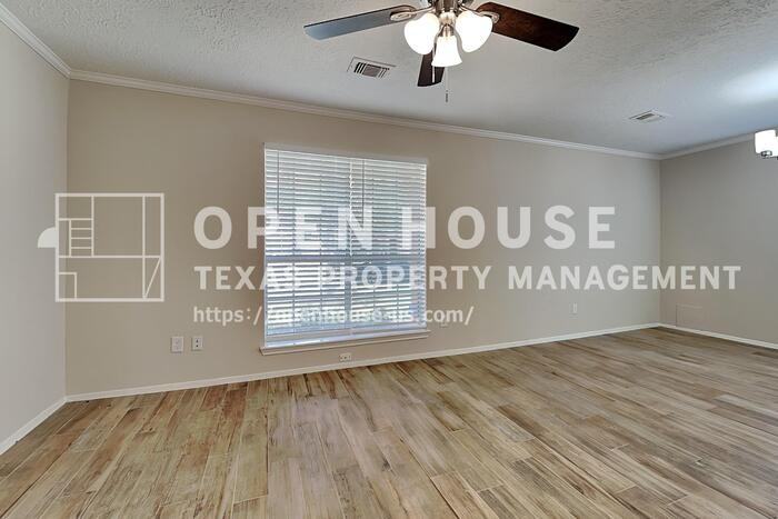 2915 Bentley Ct - Photo 6 of 21