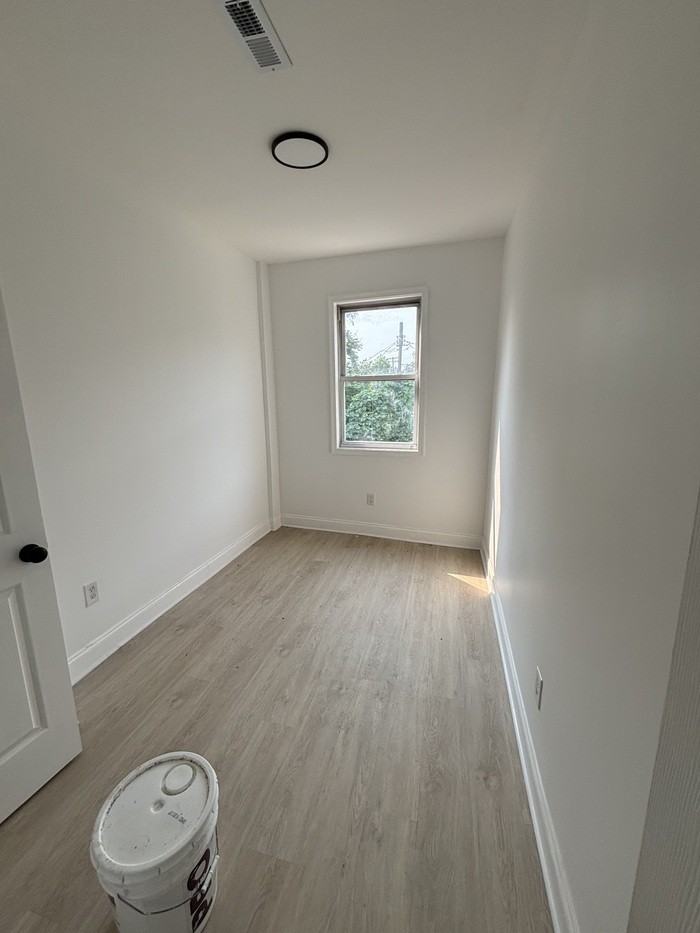 3299 W Garrison Ave - Photo 7 of 11