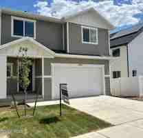 featured image of 1545 W Bravo Dr