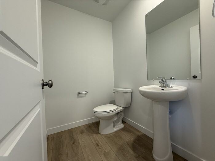1545 W Bravo Dr - Photo 5 of 17