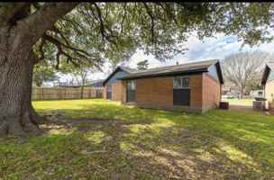 featured image of 889 Lake St #890A