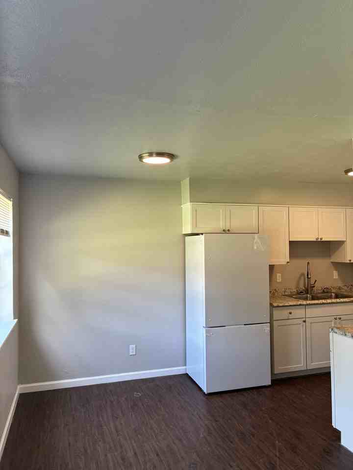 889 Lake St #890A - Photo 6 of 12