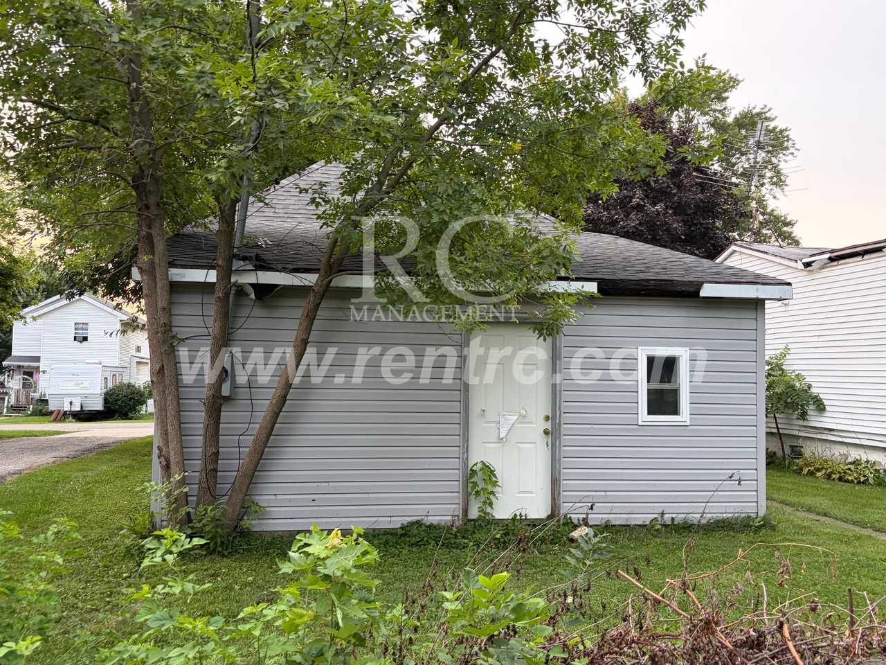 719 E Mccracken Ave #NA - Photo 5 of 5