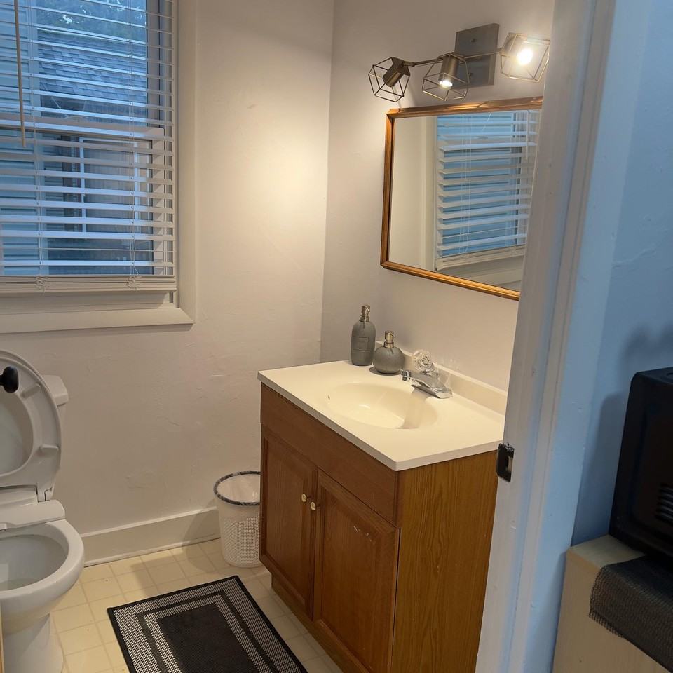 31 Higby Rd #NA - Photo 4 of 12