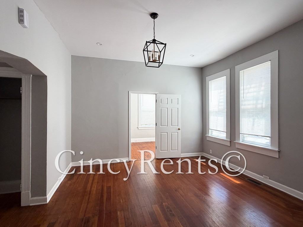 2225 Washington Ave #1 - Photo 2 of 19