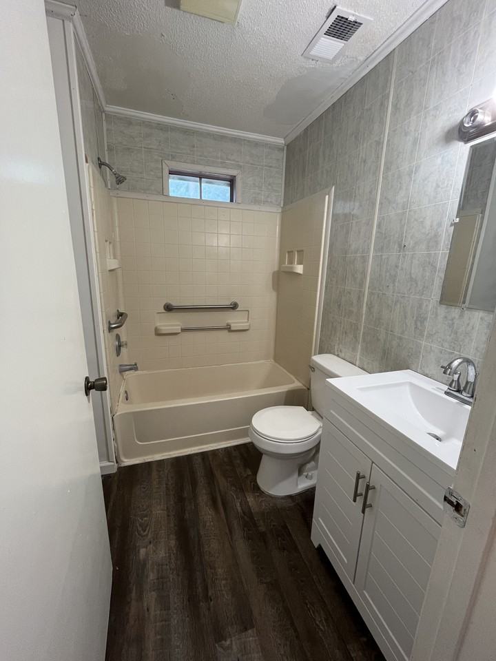 2293 Burkhalter Rd #NA - Photo 5 of 7