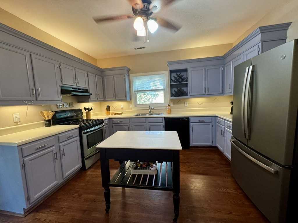 607 Rosalia St Se - Photo 5 of 20