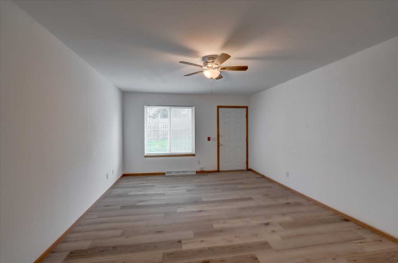 1115 Gammon Ln #3 - Photo 3 of 25