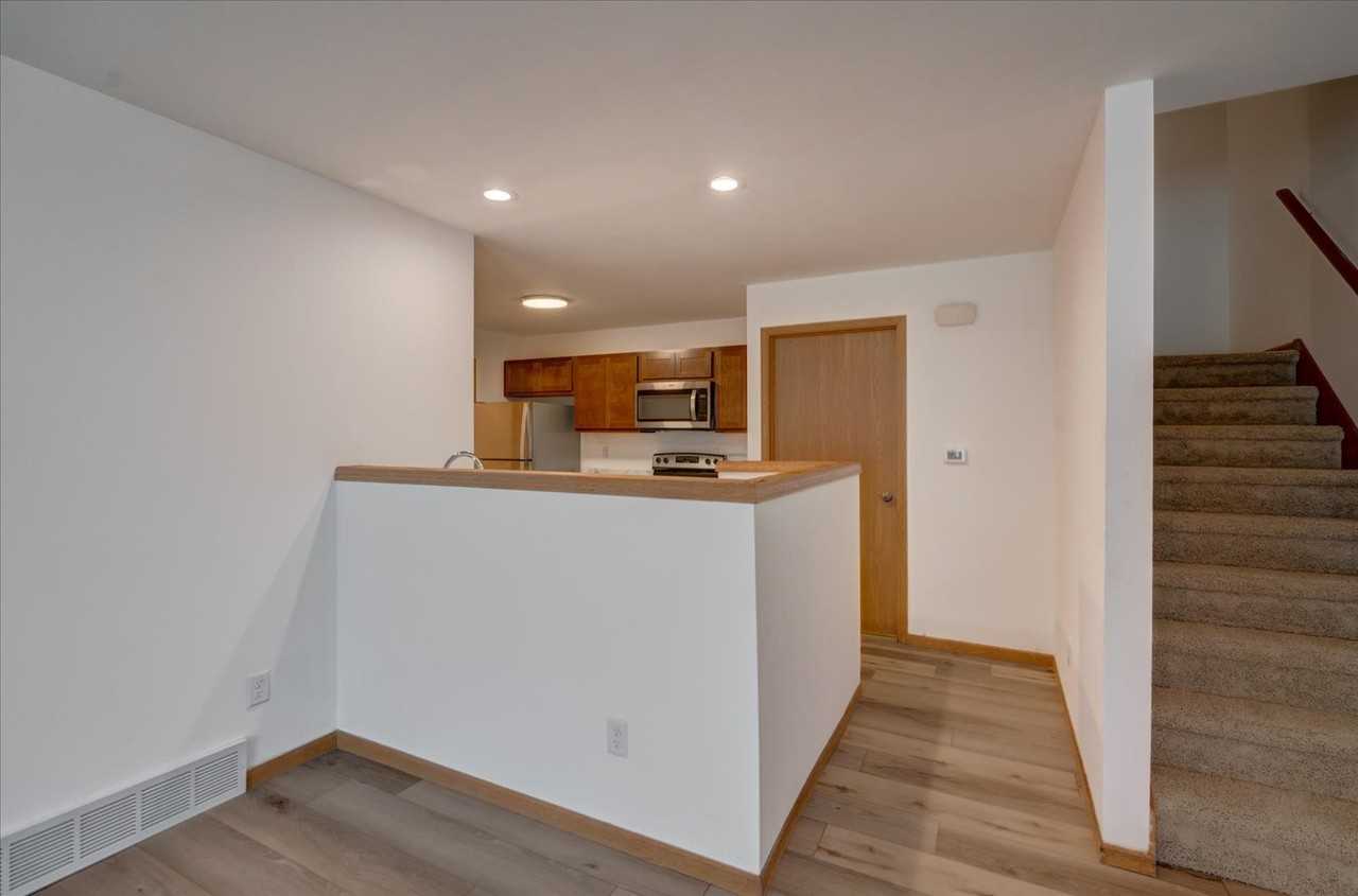 1115 Gammon Ln #3 - Photo 5 of 25